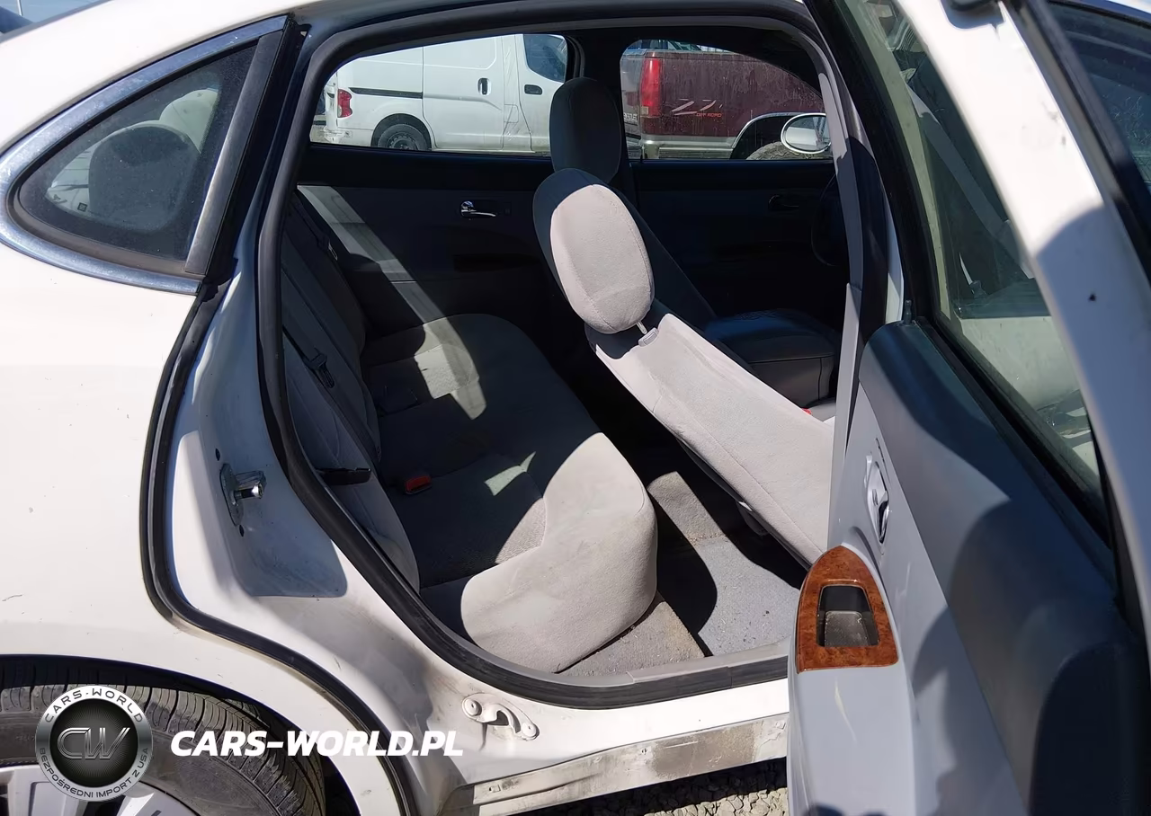 BUICK LACROSSE VIN:2G4WC532751320015 - 8