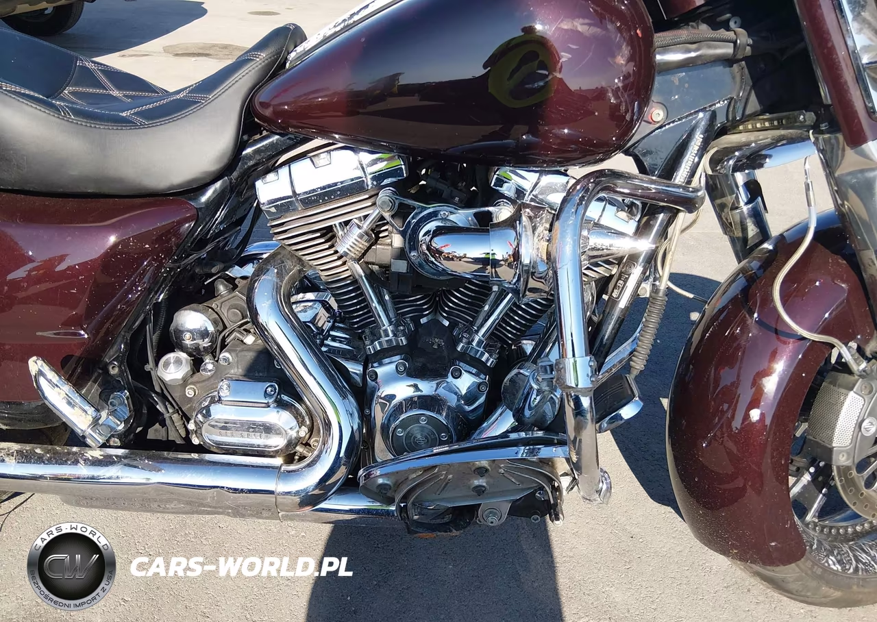 2010 Harley-Davidson Flhx VIN:1HD1KB416AB634656 - 8