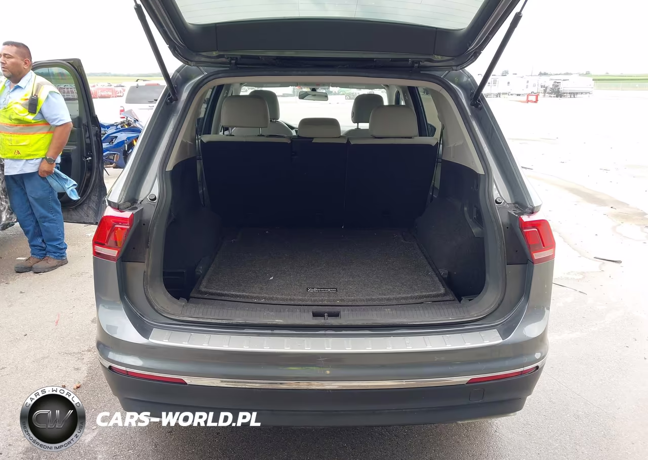 2018 Volkswagen Tiguan 2.0T Se-2.0T Sel VIN:3VV2B7AXXJM084500 - 17