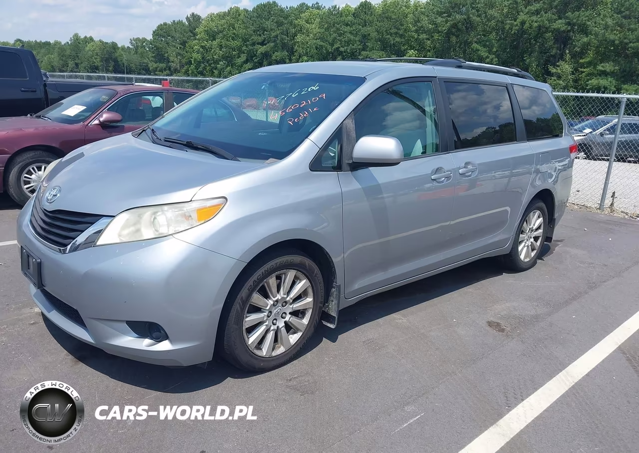 2011 Toyota Sienna Le VIN:5TDJK3DC8BS020842 - 2