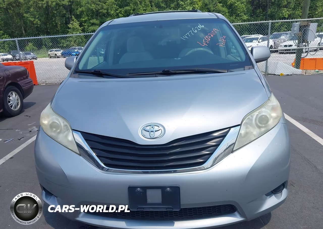 2011 Toyota Sienna Le VIN:5TDJK3DC8BS020842 - 6