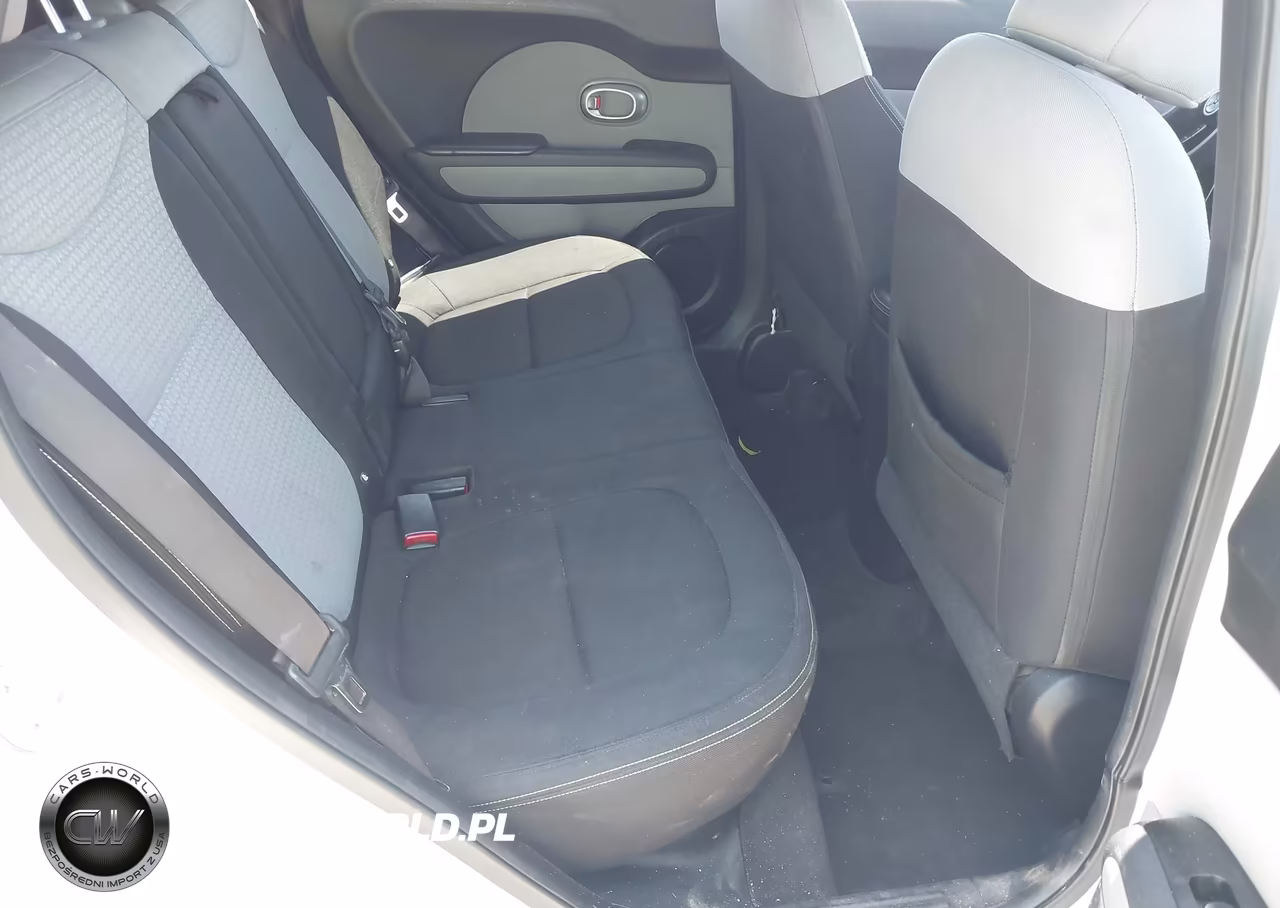 2015 Kia Soul + VIN:KNDJP3A50F7127245 - 8