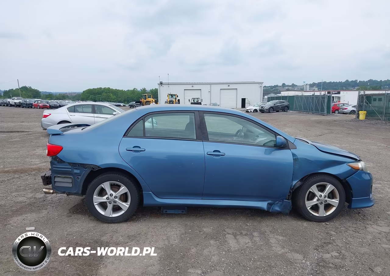 2013 Toyota Corolla S VIN:5YFBU4EE0DP113967 - 13