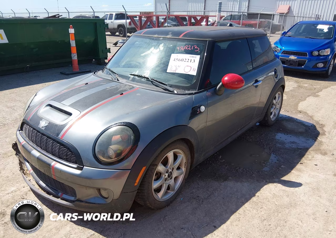 2007 Mini Cooper S VIN:WMWMF73527TT85907 - 2