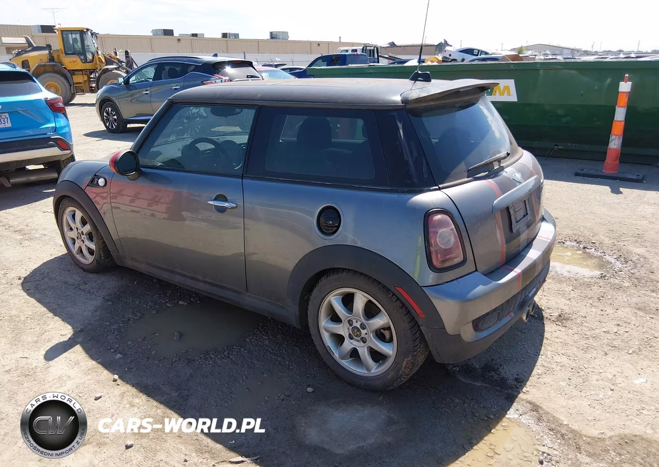2007 Mini Cooper S VIN:WMWMF73527TT85907 - 3