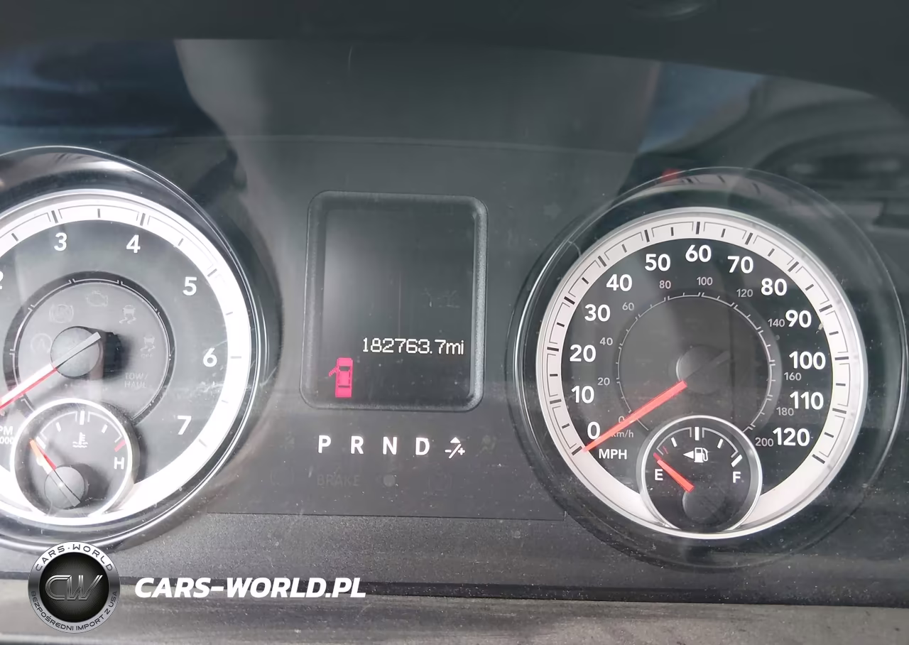 2015 Ram 1500 Express VIN:3C6RR7KT4FG676010 - 7
