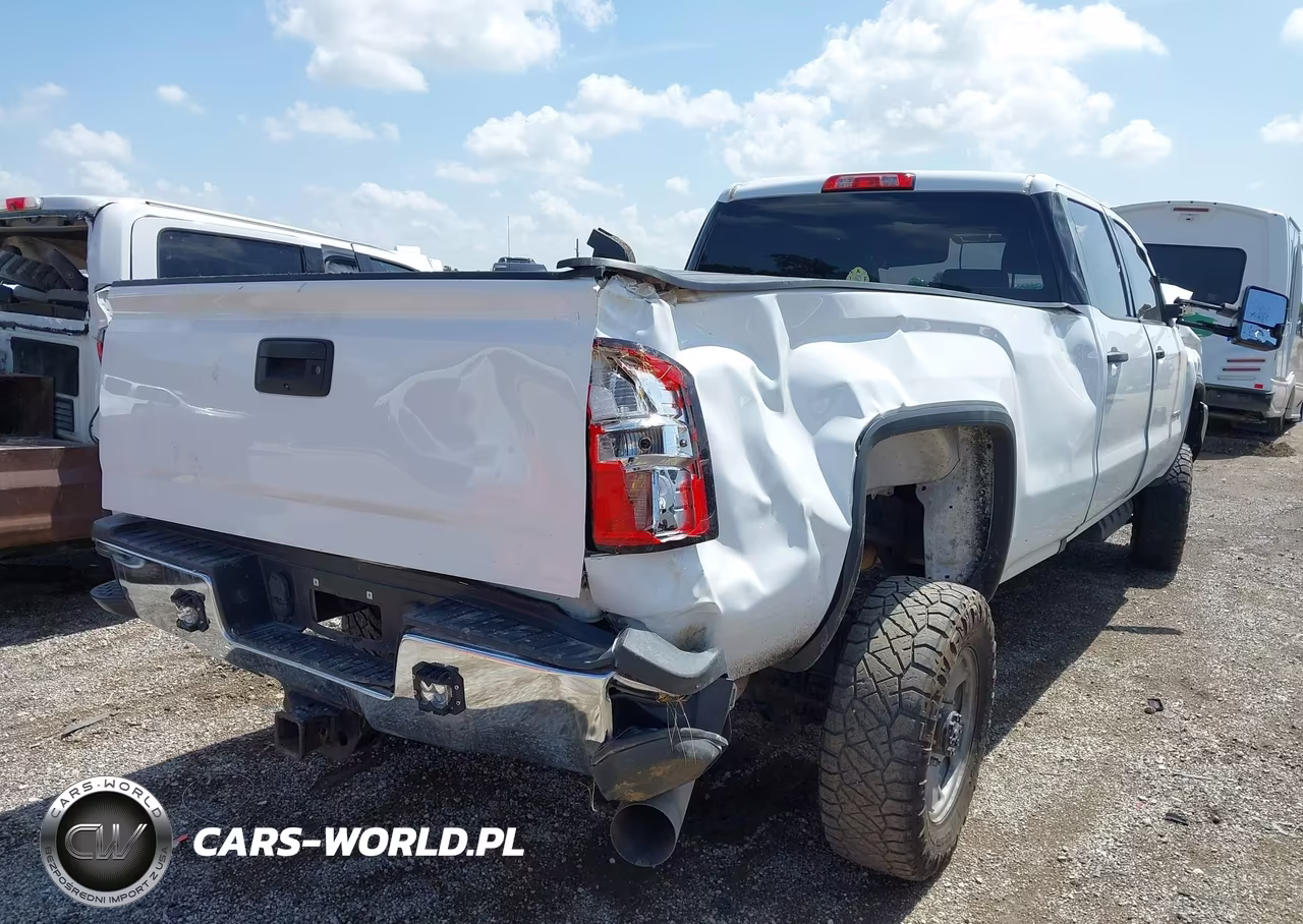 2018 GMC Sierra 2500Hd VIN:1GT12REY6JF119090 - 4