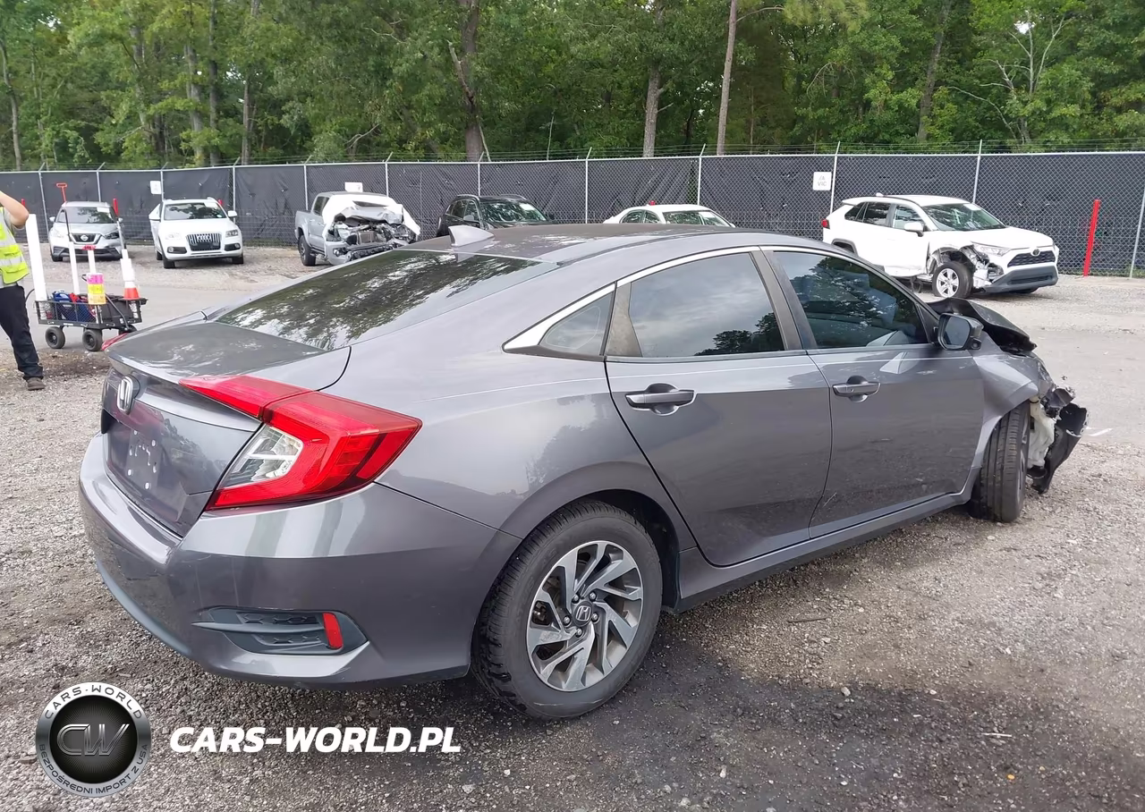 2017 Honda Civic Ex VIN:19XFC2F72HE045087 - 4