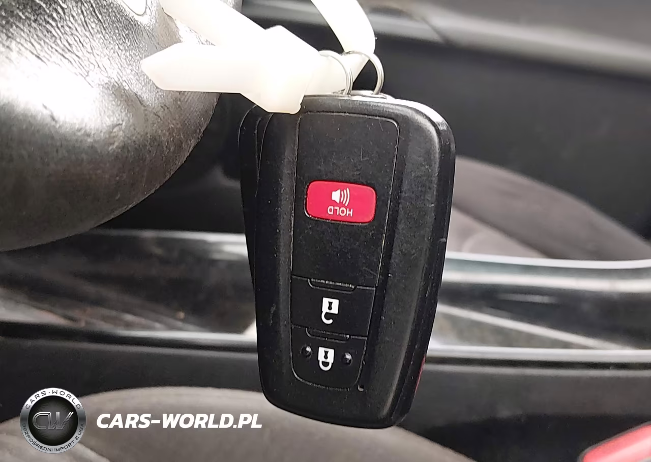 2017 Toyota Prius Three VIN:JTDKARFUXH3038592 - 11