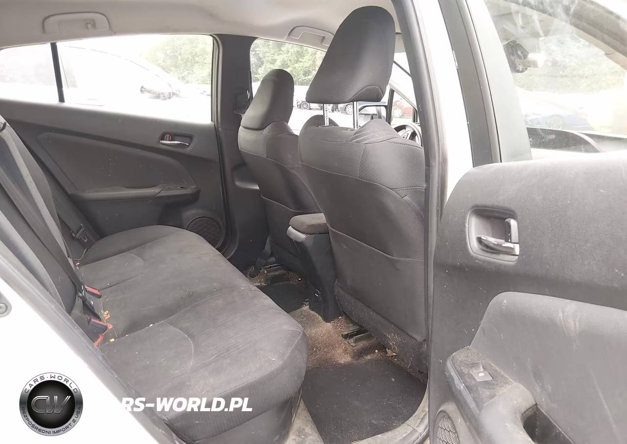 2017 Toyota Prius Three VIN:JTDKARFUXH3038592 - 8