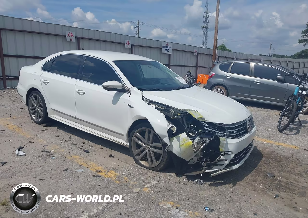 2017 Volkswagen Passat 1.8T R-Line