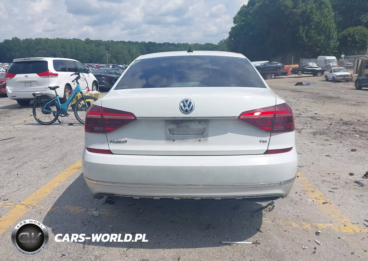 2017 Volkswagen Passat 1.8T R-Line VIN:1VWDT7A32HC053607 - 16