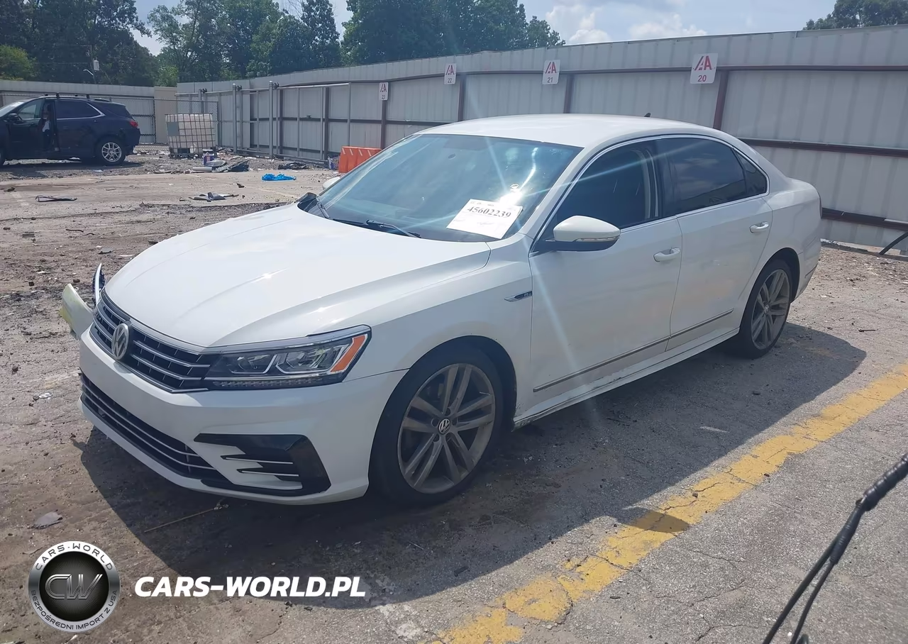 2017 Volkswagen Passat 1.8T R-Line VIN:1VWDT7A32HC053607 - 2