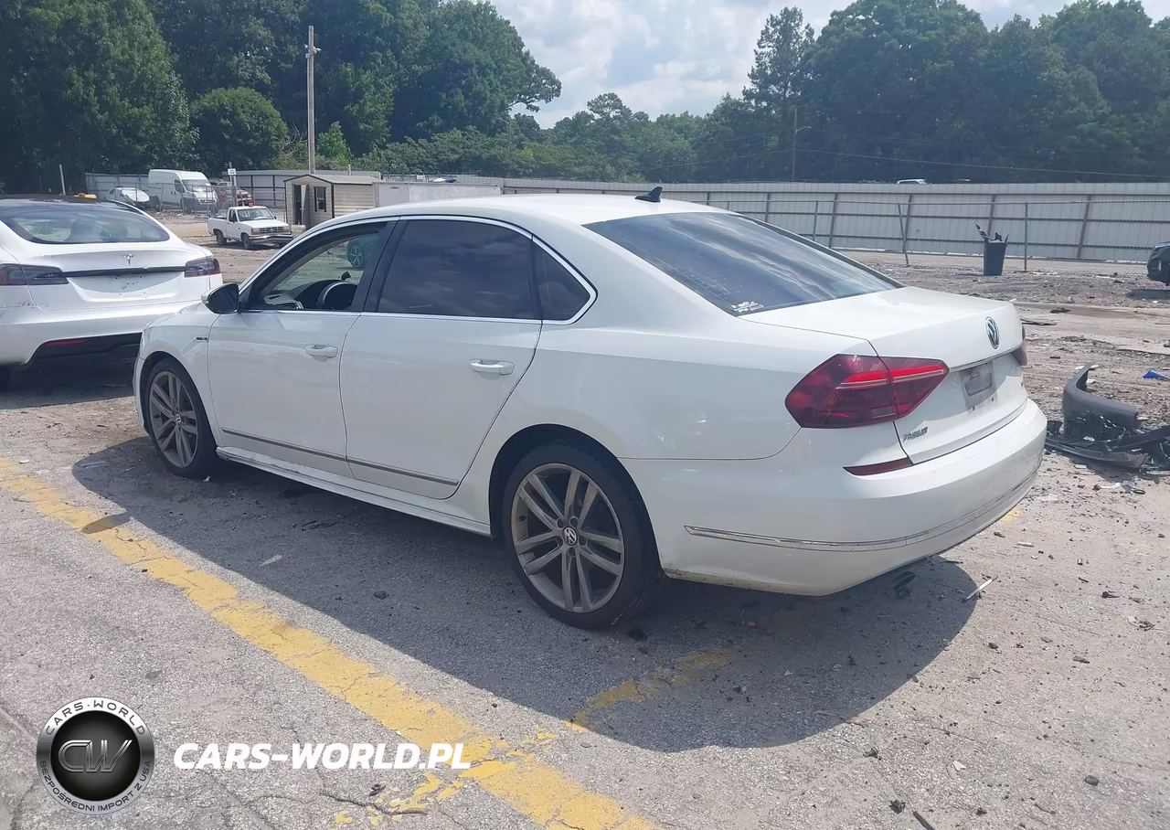 2017 Volkswagen Passat 1.8T R-Line VIN:1VWDT7A32HC053607 - 3