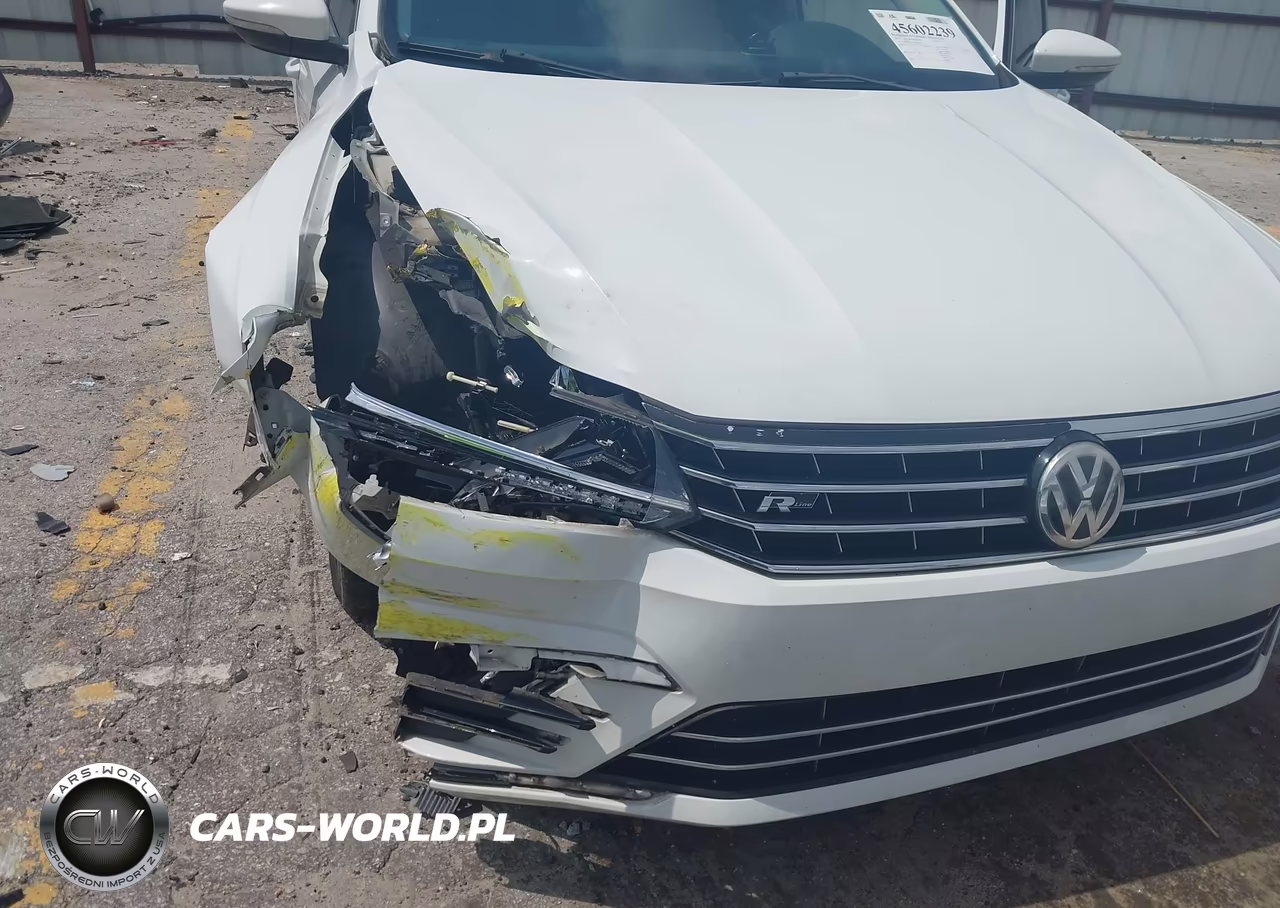 2017 Volkswagen Passat 1.8T R-Line VIN:1VWDT7A32HC053607 - 6
