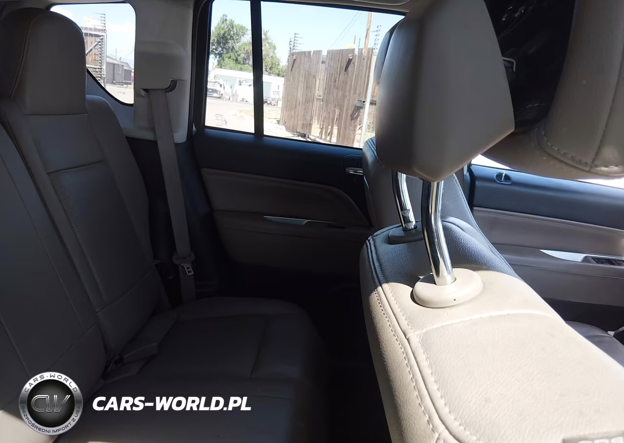 2015 Jeep Compass High Altitude Edition VIN:1C4NJDEB2FD396261 - 8