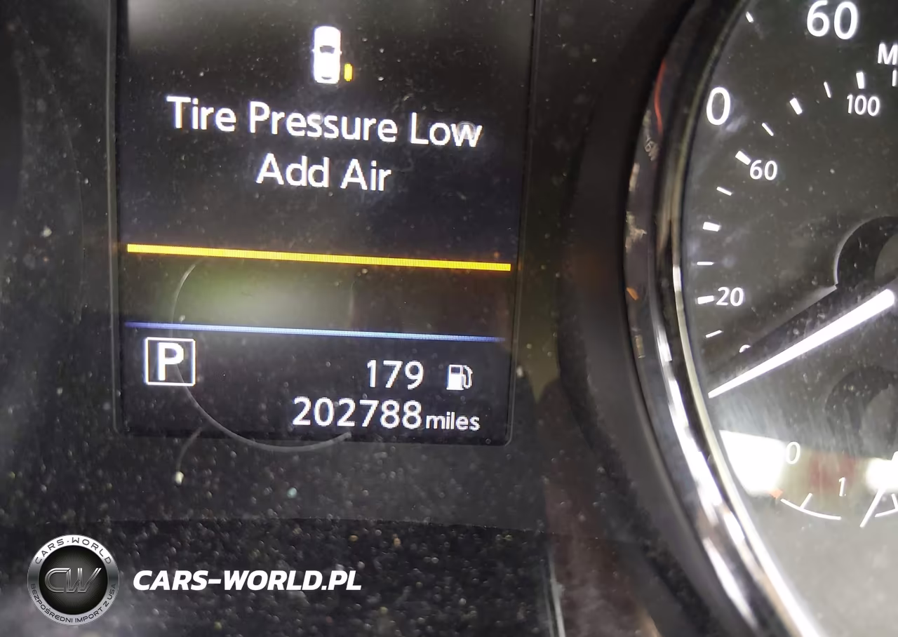 2018 Nissan Rogue S VIN:KNMAT2MT6JP530591 - 16
