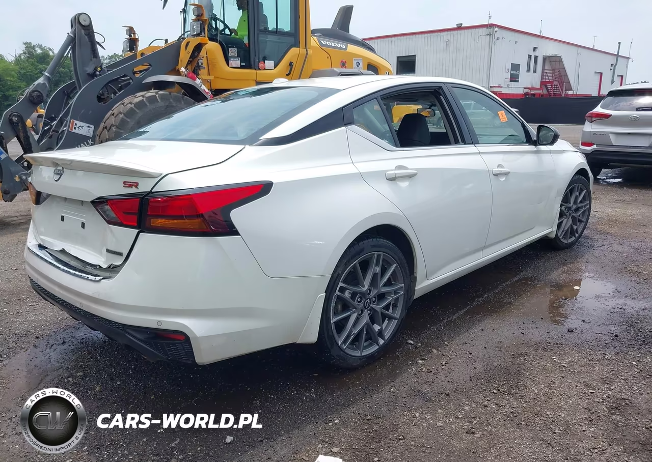 2023 Nissan Altima Sr Vc-Turbo Fwd VIN:1N4AL4CV2PN327674 - 4
