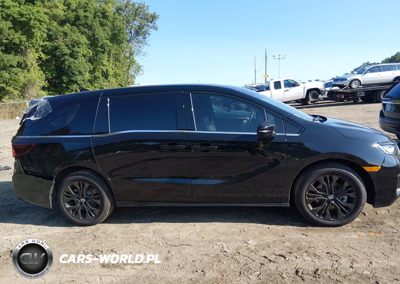 2026 Honda Odyssey Sport-L VIN:5FNRL6H71TB064170 - 13