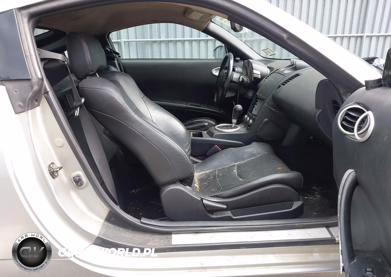 2004 Nissan 350Z Touring VIN:JN1AZ34D44T163525 - 5