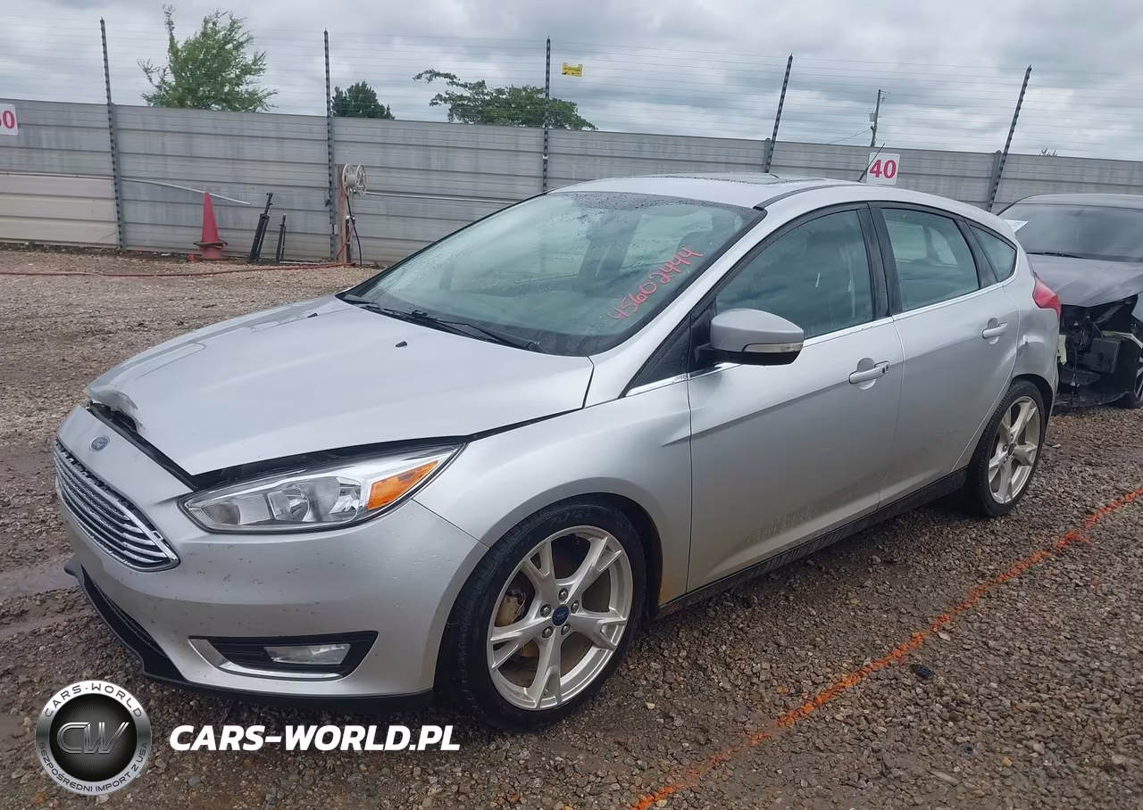 2016 Ford Focus Titanium VIN:1FADP3N26GL210626 - 2