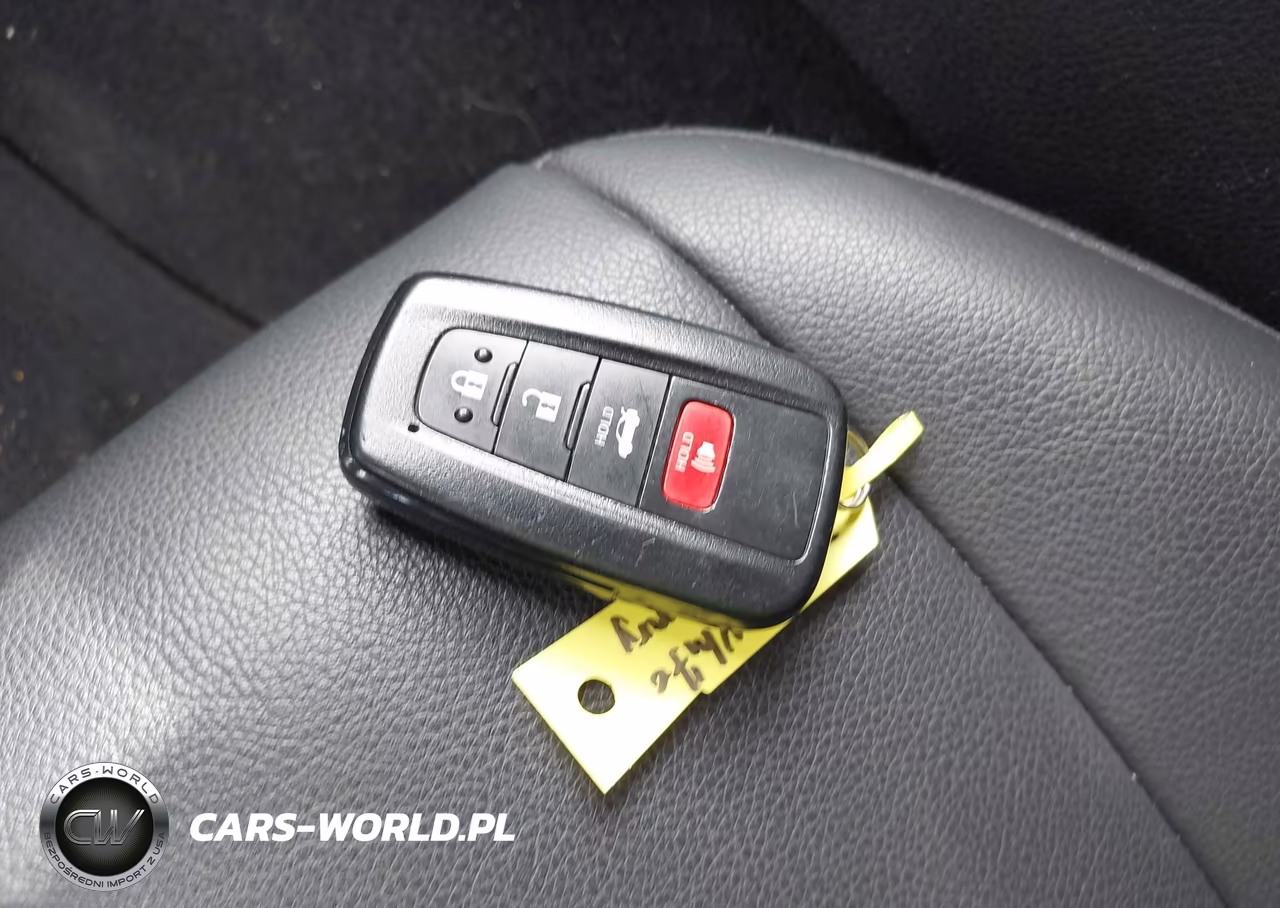 2020 Toyota Camry Se VIN:4T1M11AK2LU986113 - 10