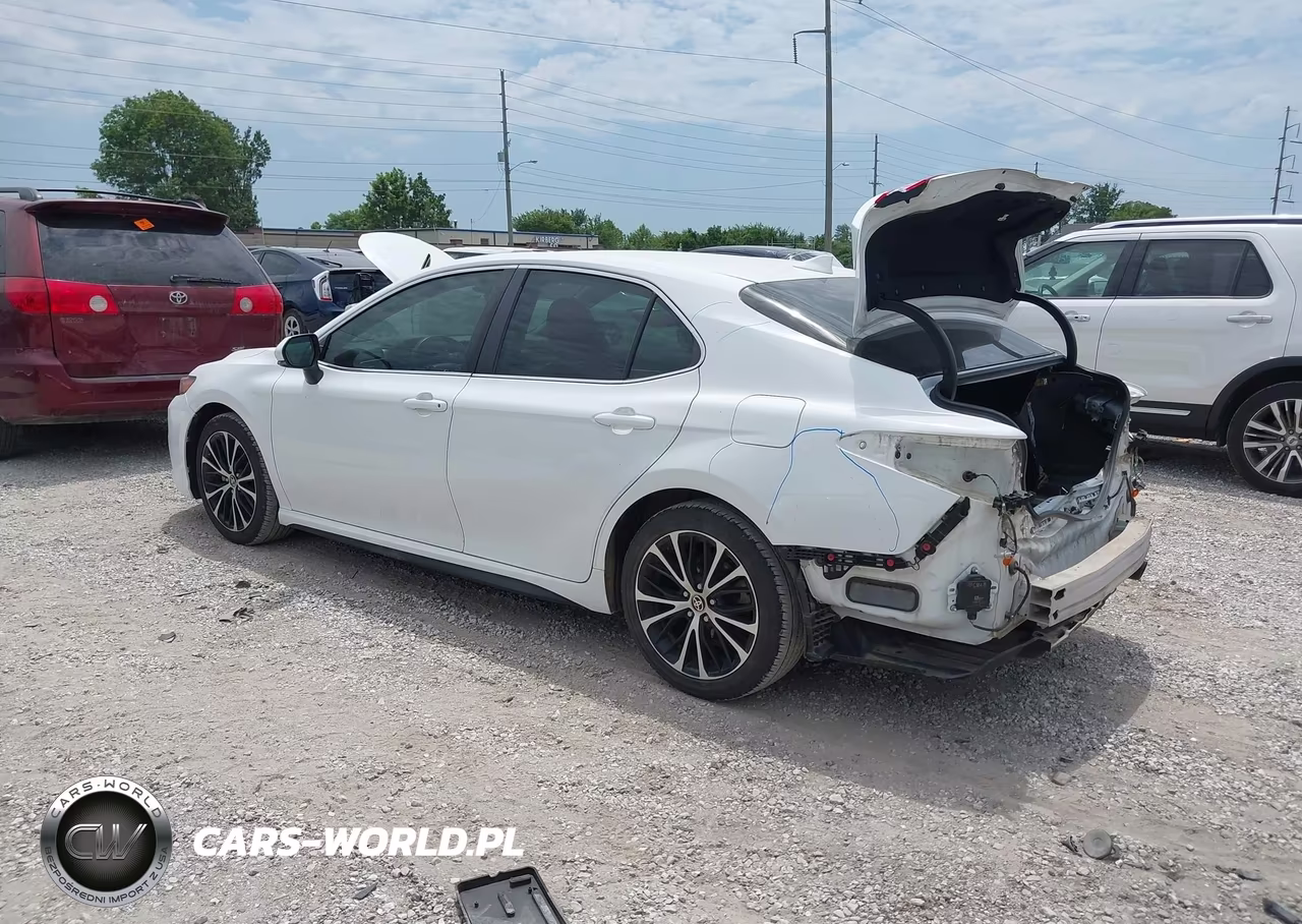 2020 Toyota Camry Se VIN:4T1M11AK2LU986113 - 3