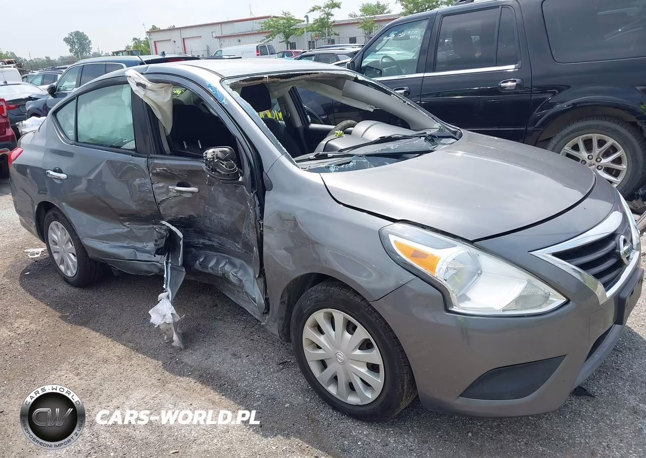 2018 Nissan Versa 1.6 Sv – zdjęcie 1 z 15