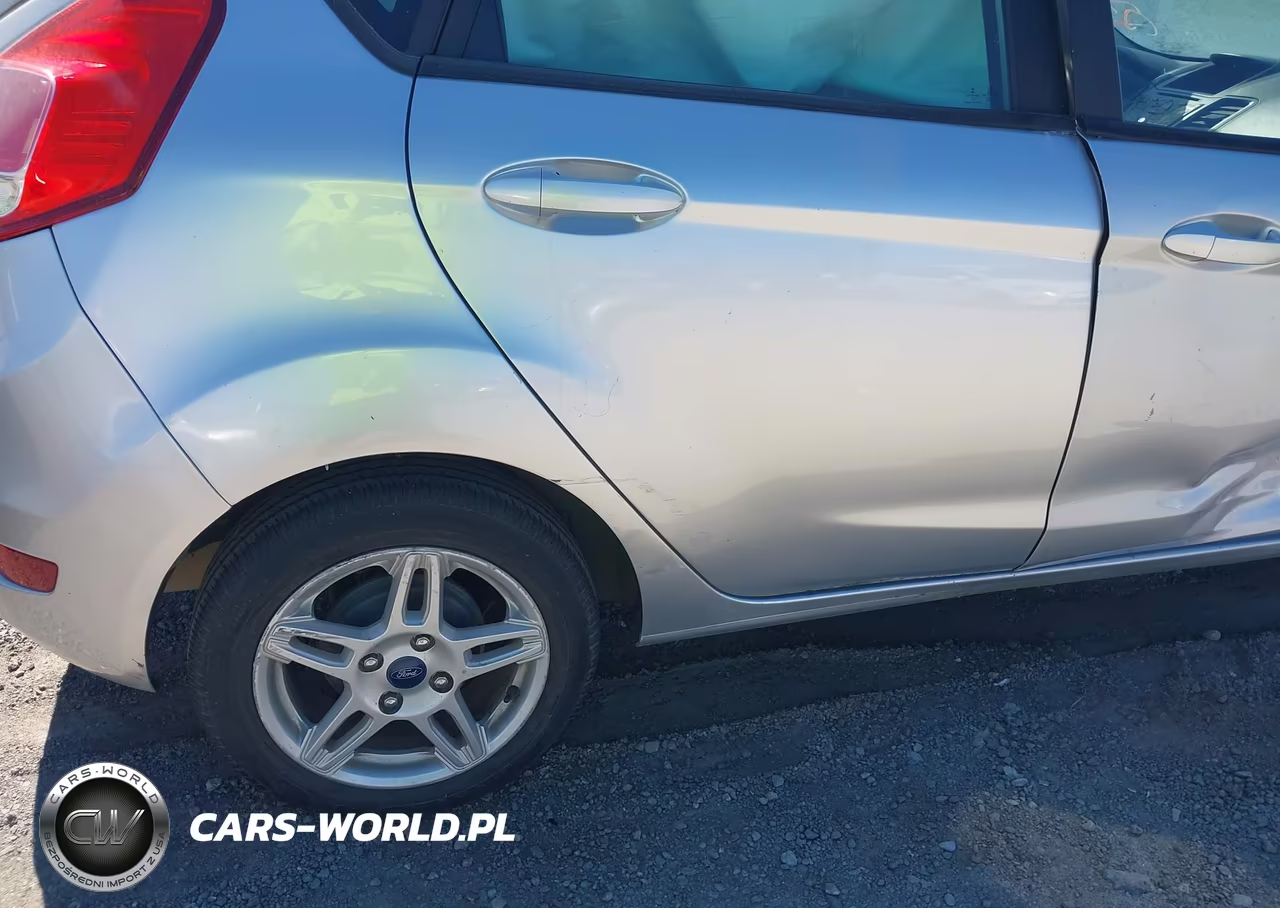 2019 Ford Fiesta Se VIN:3FADP4EJ4KM121903 - 18