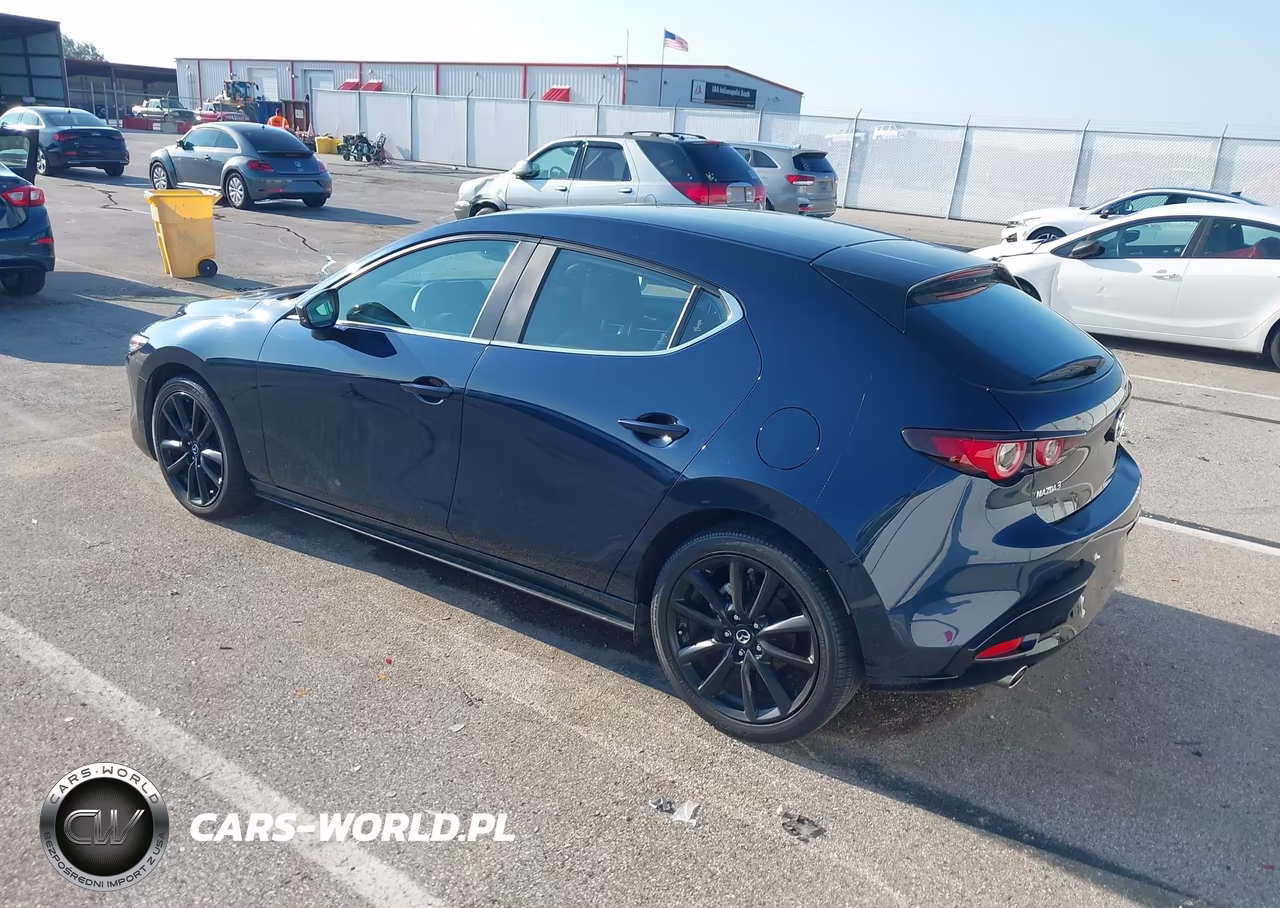 2025 Mazda Mazda3 2.5 S Select Sport VIN:JM1BPAKM0S1791136 - 3