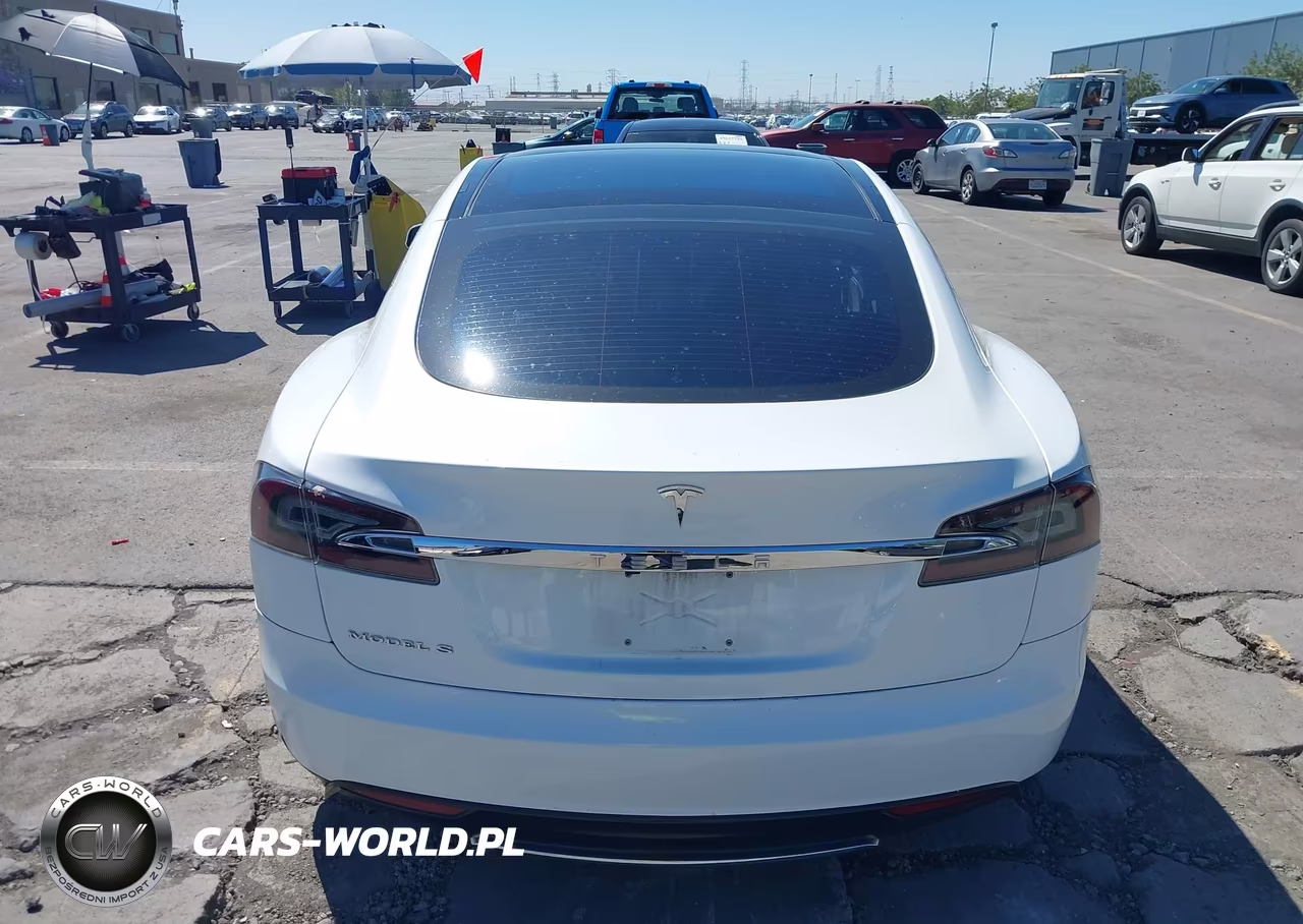 2013 Tesla Model S VIN:5YJSA1AG1DFP04870 - 17
