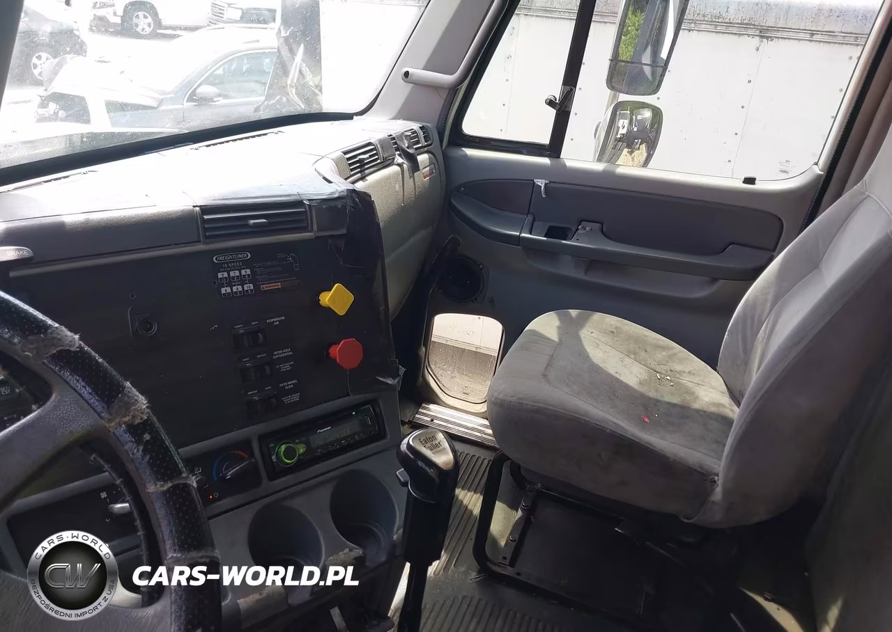 2004 Freightliner Conventional Columbia VIN:1FUJA6AS94LM48206 - 6