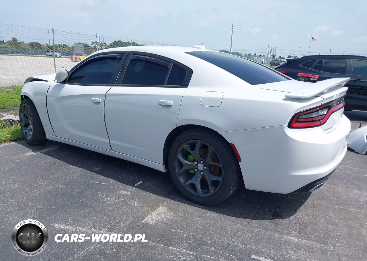 2015 Dodge Charger Sxt VIN:2C3CDXHG2FH734000 - 3