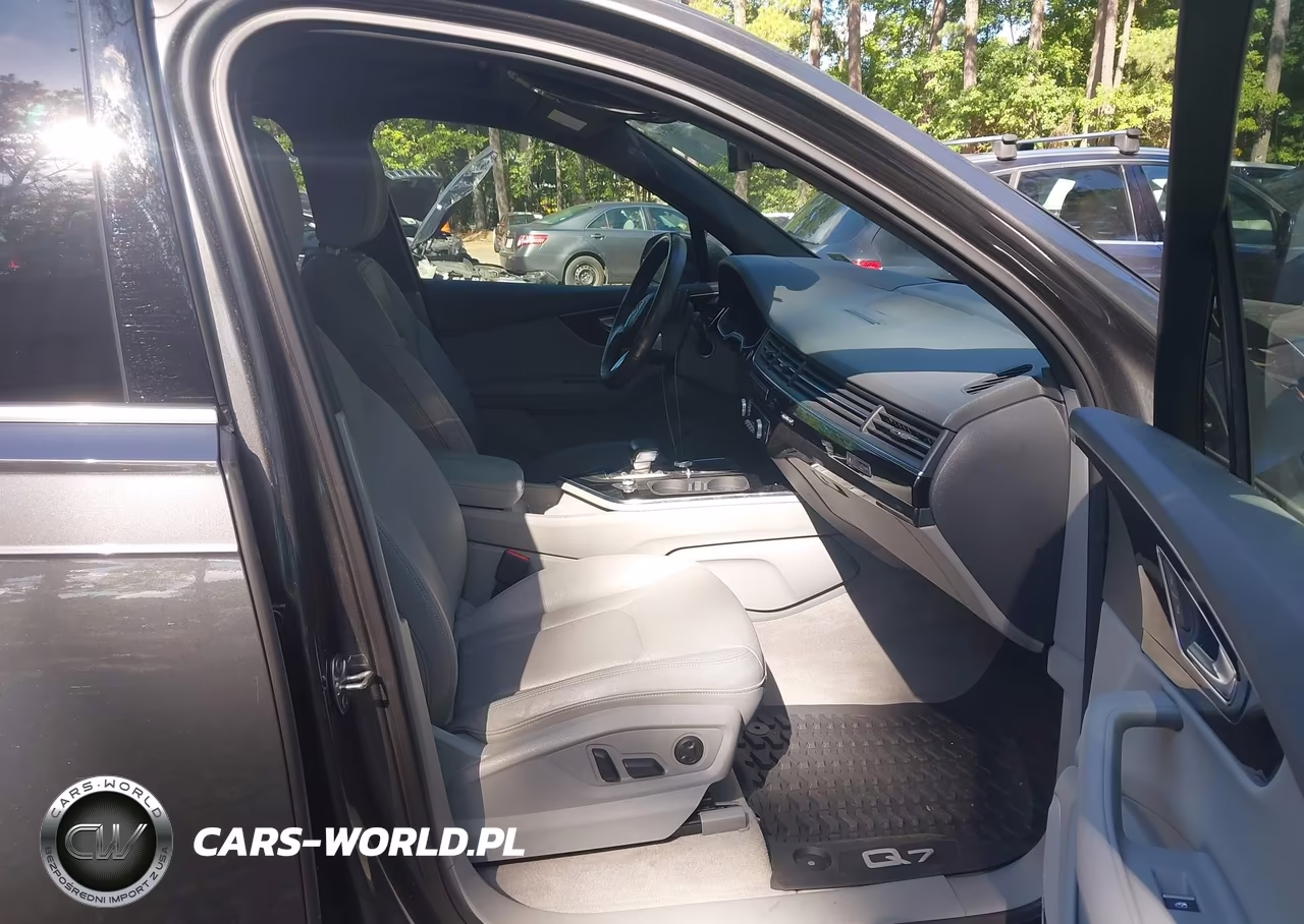 2019 Audi Q7 55 Premium VIN:WA1VAAF7XKD012014 - 5