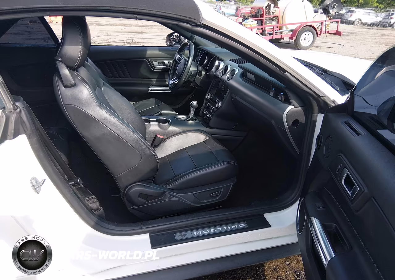 2022 Ford Mustang Ecoboost Premium VIN:1FATP8UH8N5106025 - 5