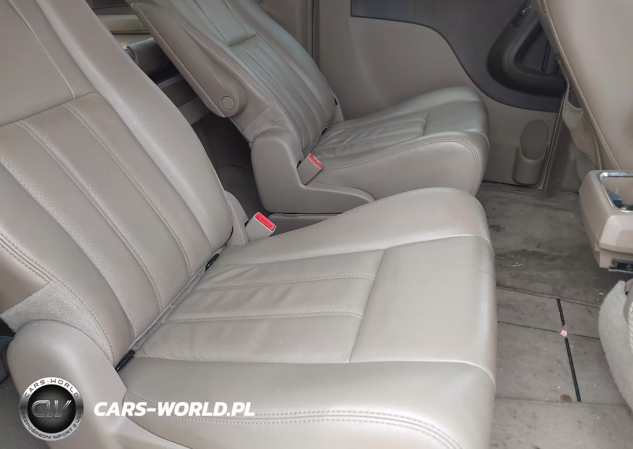 2012 Chrysler Town & Country Touring VIN:2C4RC1BG7CR376316 - 8