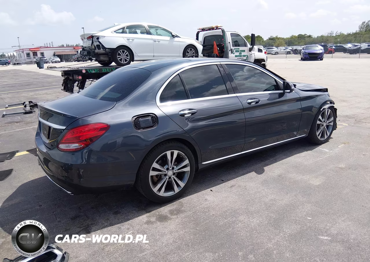 2016 Mercedes-Benz C 300 Luxury VIN:WDDWF4JB5GR134367 - 4