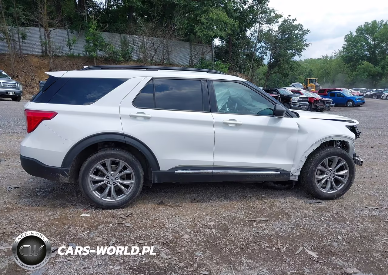 2020 Ford Explorer Xlt VIN:1FMSK8DH9LGC25557 - 13