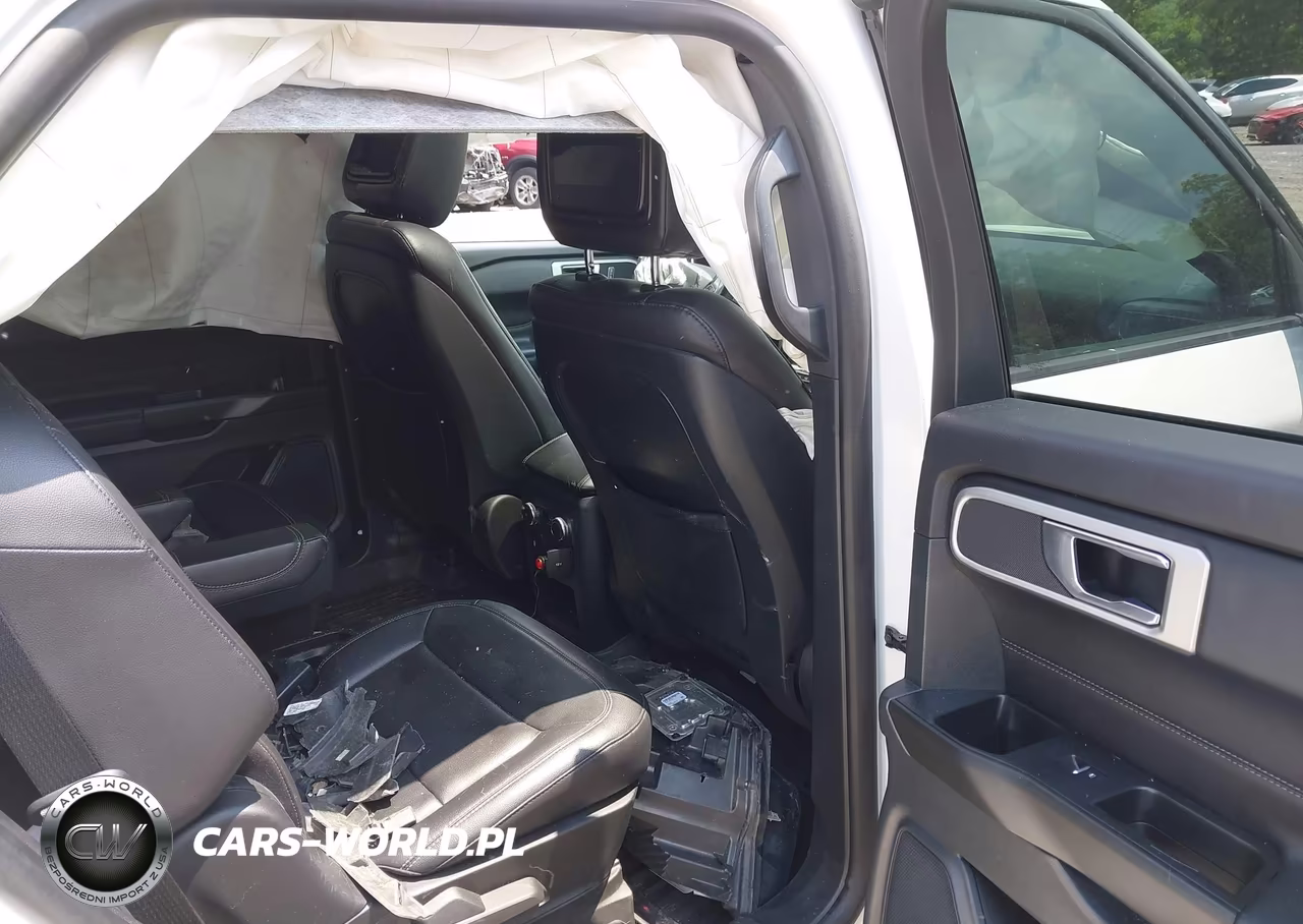 2020 Ford Explorer Xlt VIN:1FMSK8DH9LGC25557 - 8