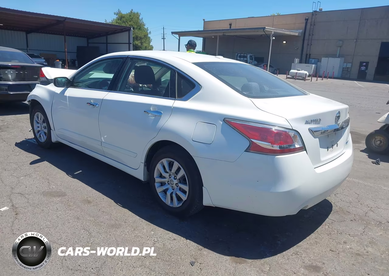 2014 Nissan Altima 2.5 S VIN:1N4AL3AP9EC319837 - 3