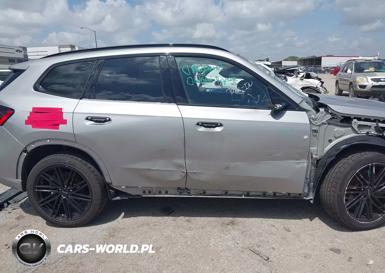 2023 BMW X1 xDrive28I VIN:WBX73EF06P5X24348 - 13