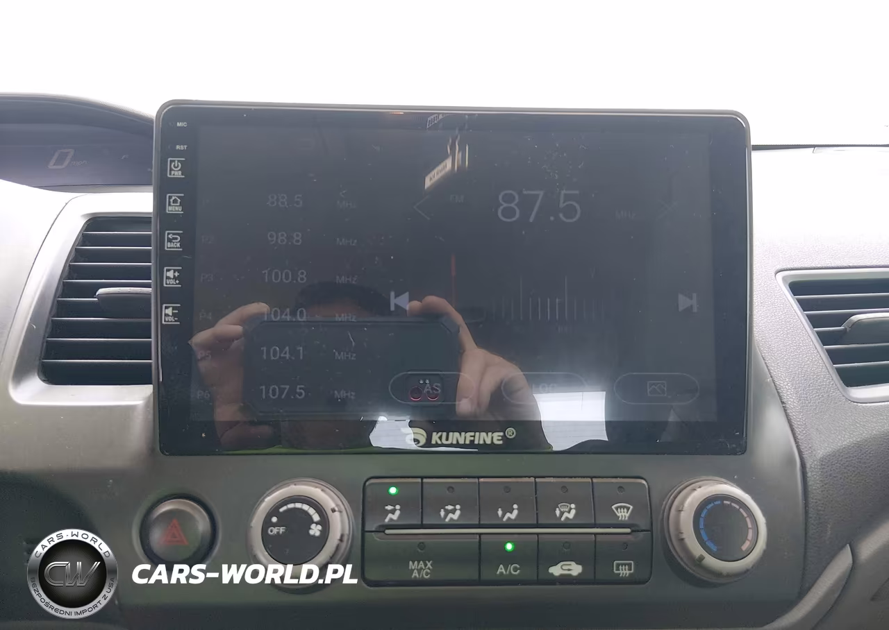 2010 Honda Civic Lx VIN:2HGFG1B62AH526884 - 13