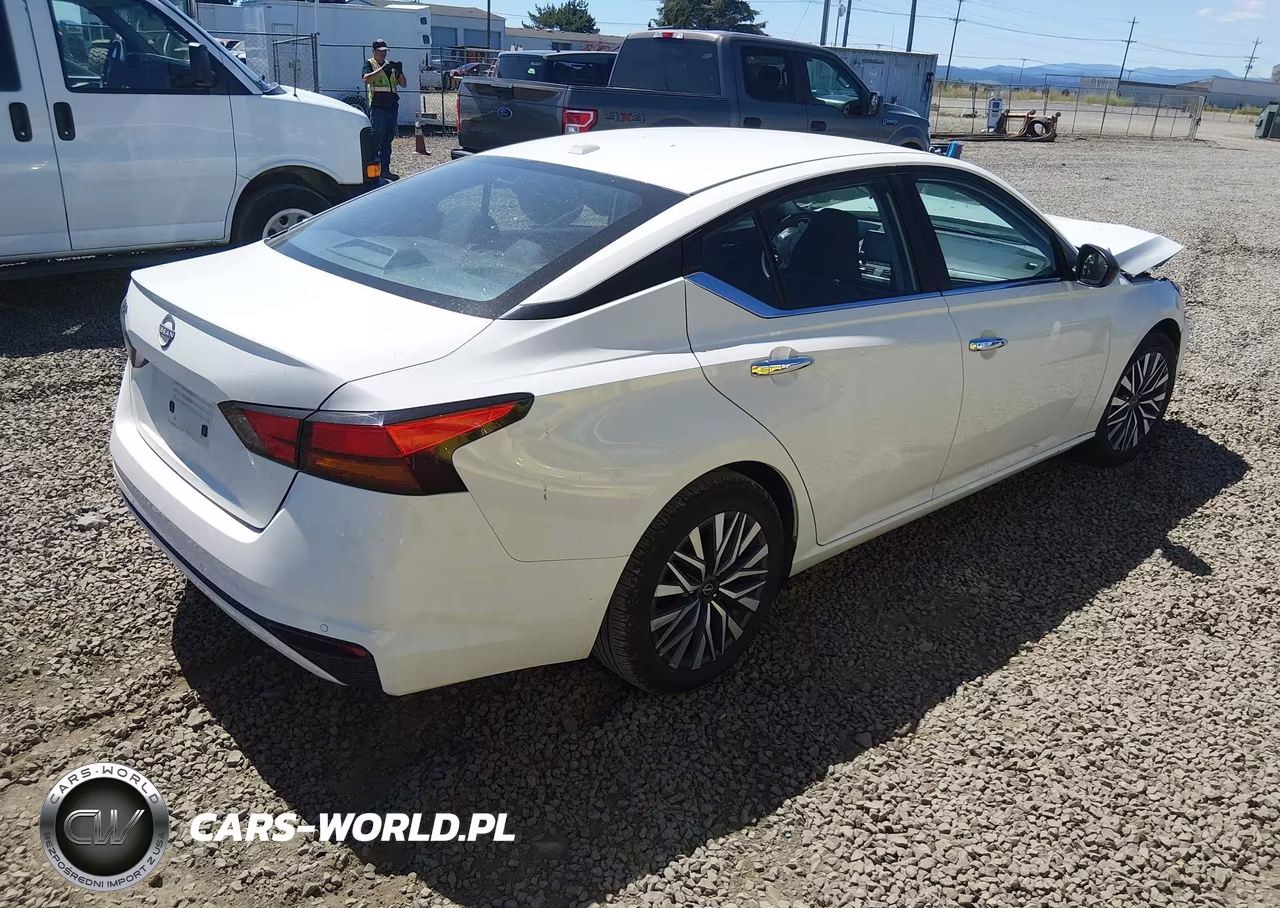 2025 Nissan Altima Sv Fwd VIN:1N4BL4DVXSN357811 - 4