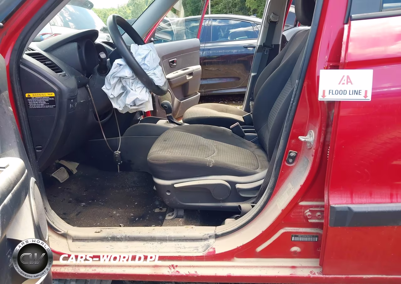 2013 Kia Soul VIN:KNDJT2A56D7623752 - 17