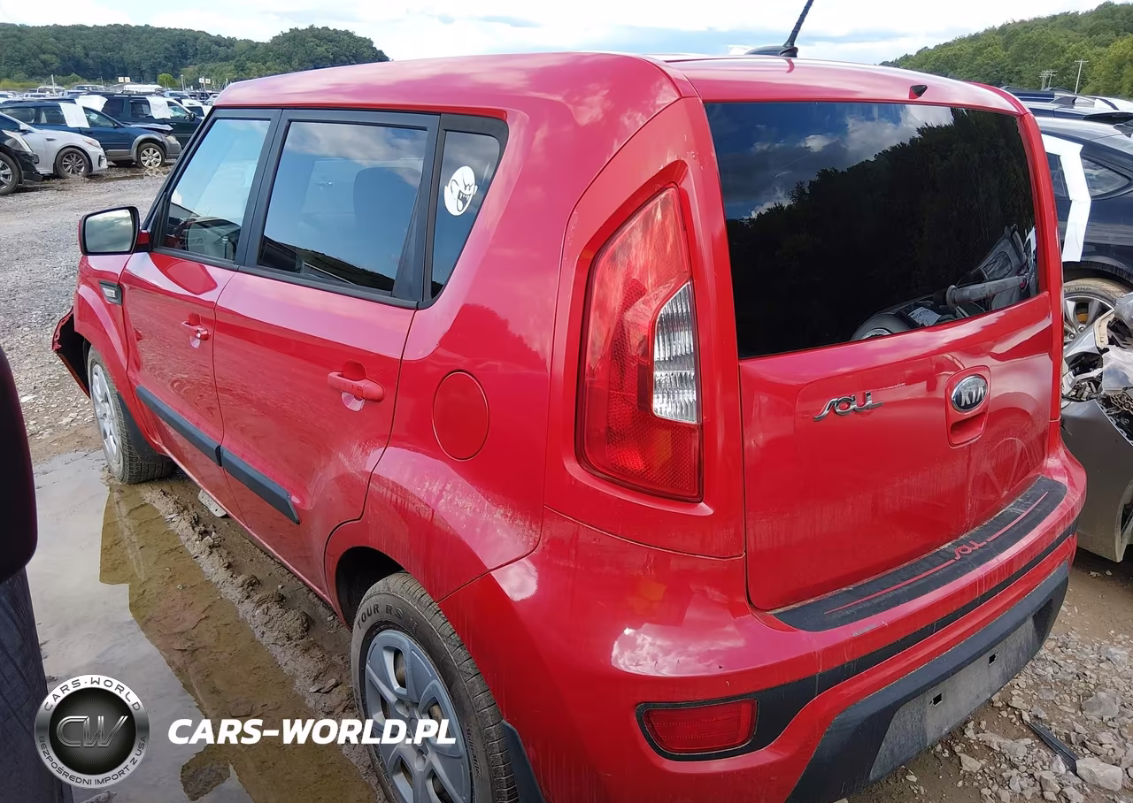 2013 Kia Soul VIN:KNDJT2A56D7623752 - 3