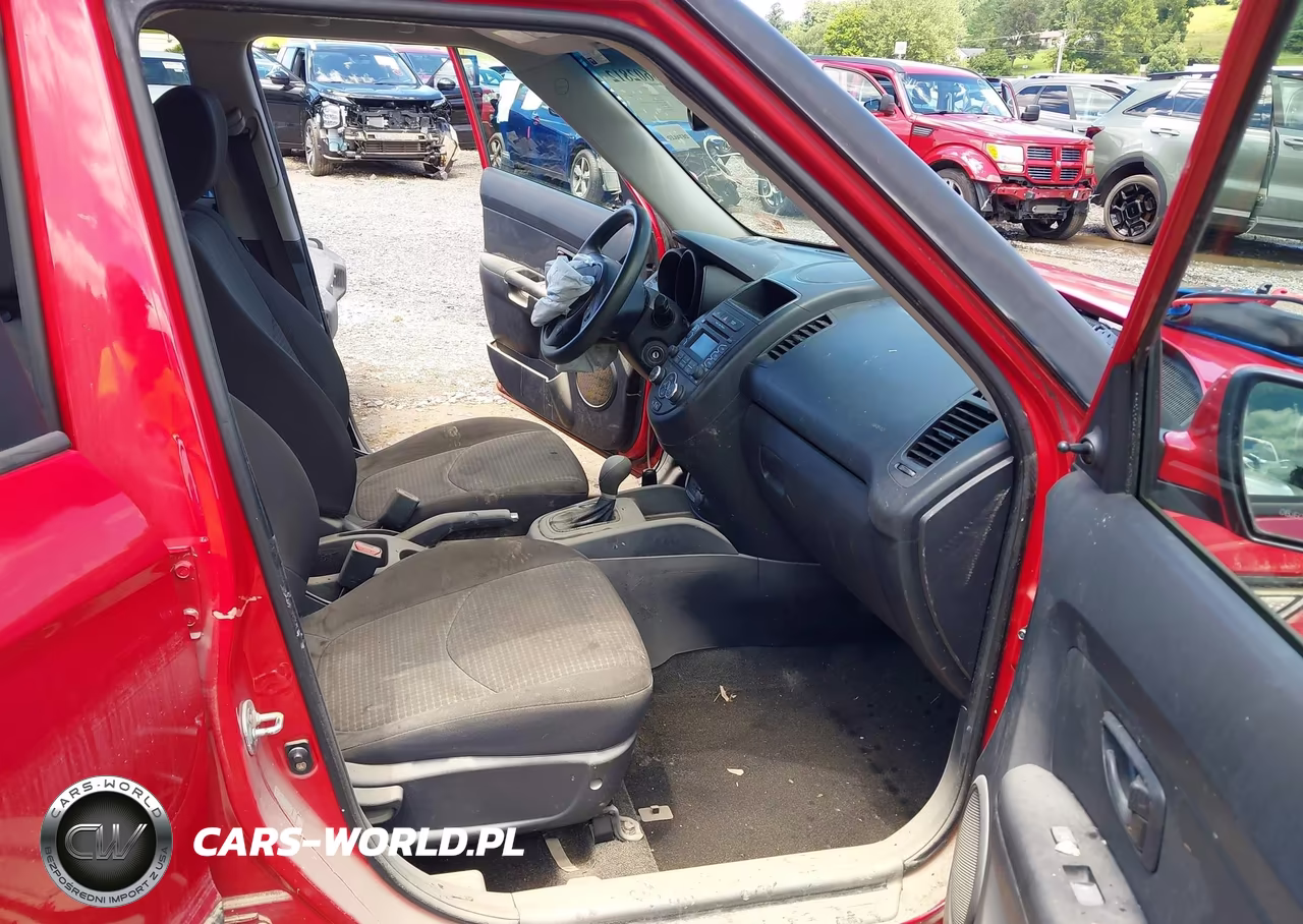 2013 Kia Soul VIN:KNDJT2A56D7623752 - 5