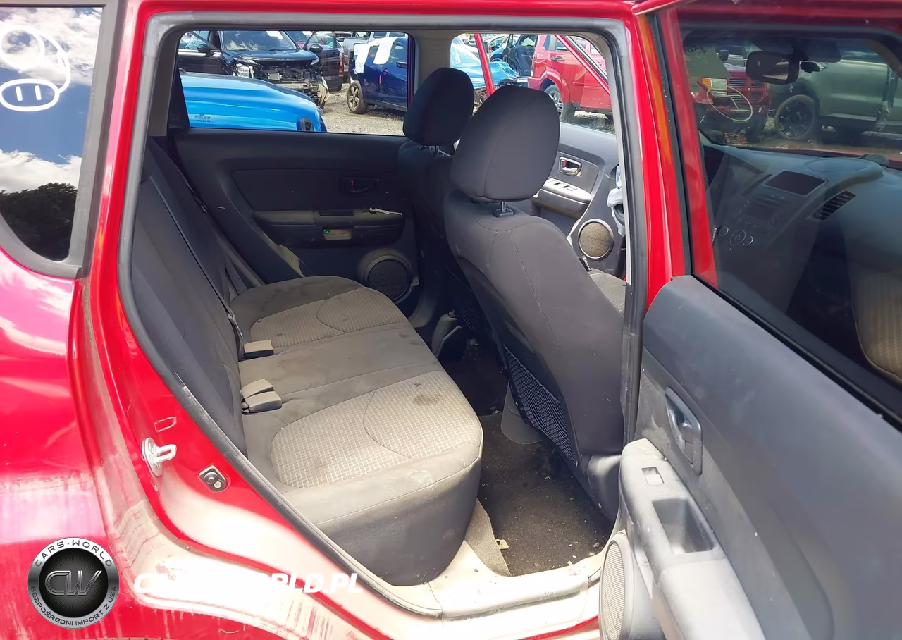 2013 Kia Soul VIN:KNDJT2A56D7623752 - 8
