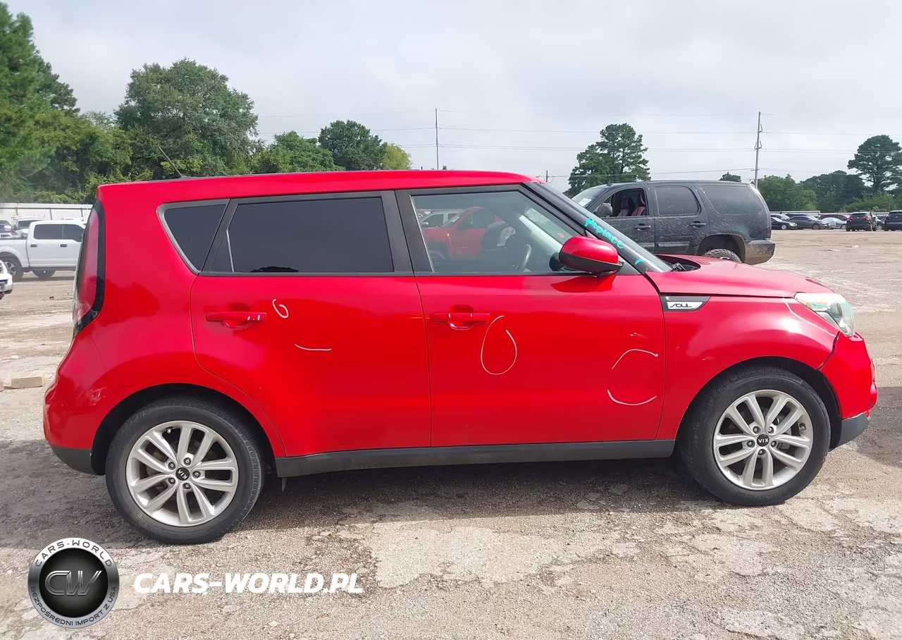 2018 Kia Soul + VIN:KNDJP3A5XJ7587697 - 18
