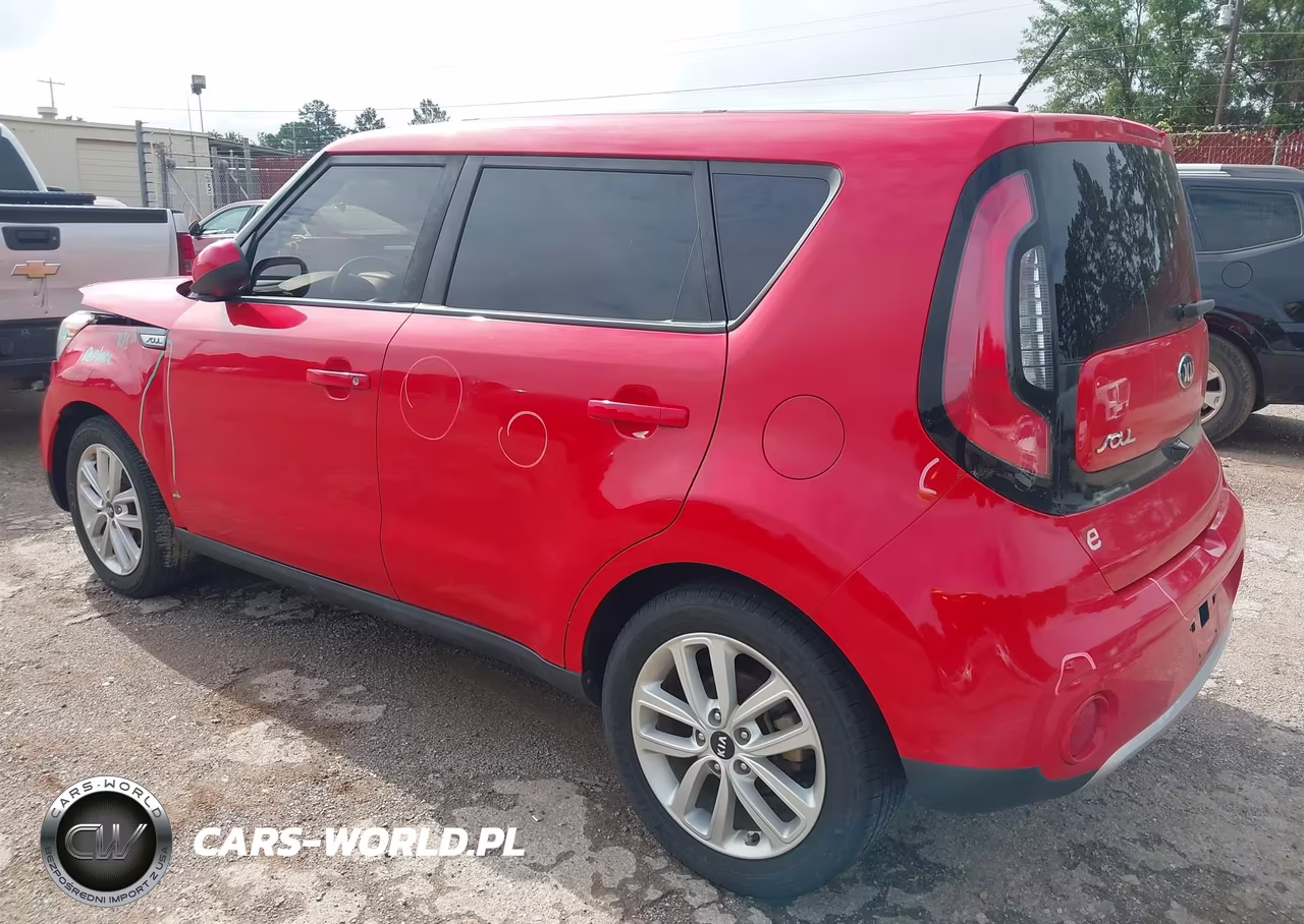 2018 Kia Soul + VIN:KNDJP3A5XJ7587697 - 3