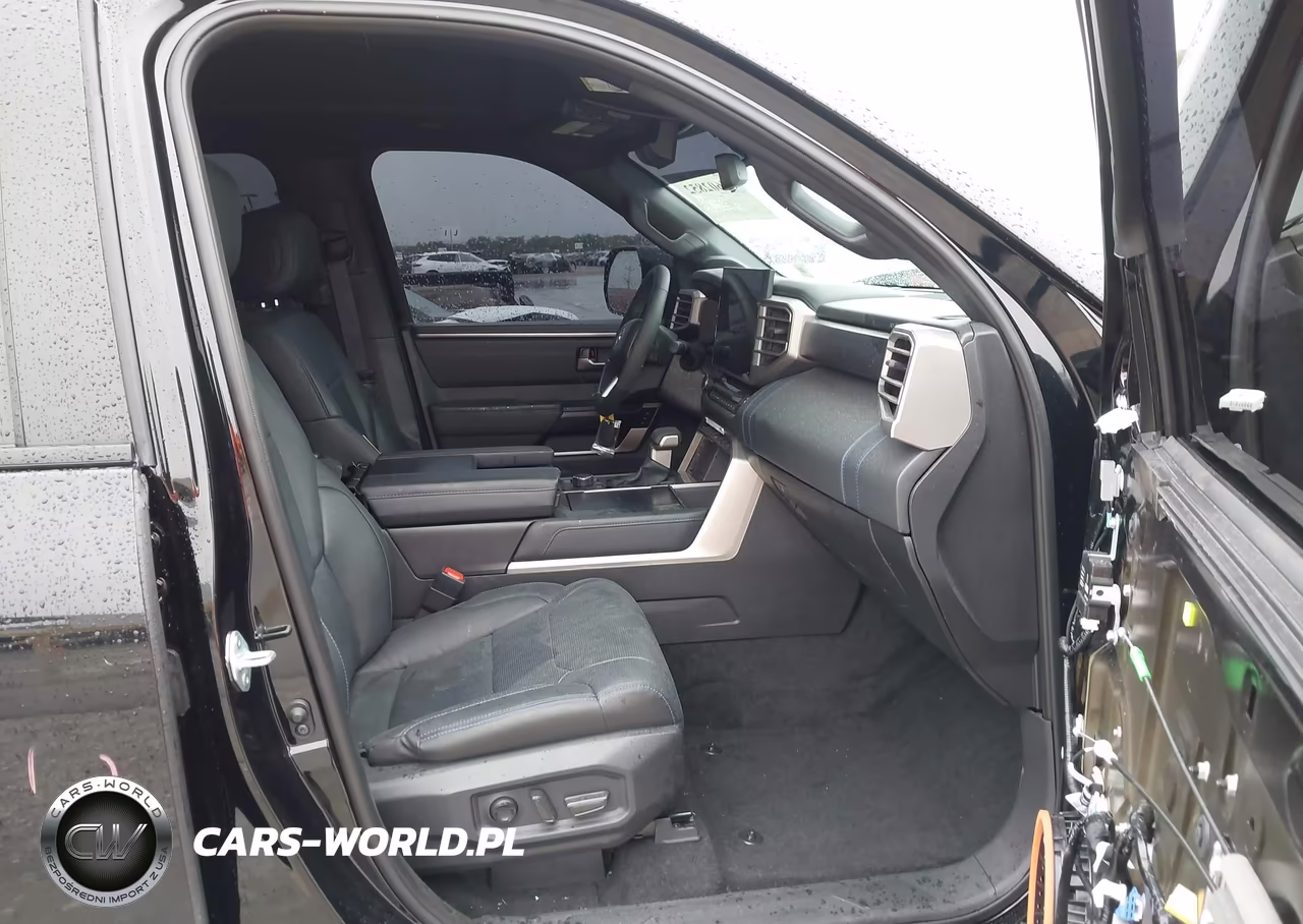 2026 Toyota Sequoia Platinum VIN:7SVAAABA3TX077444 - 5
